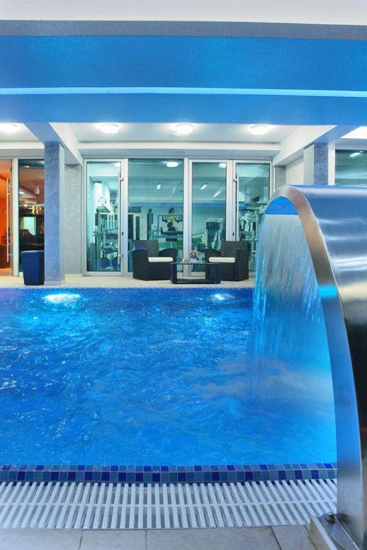 Hotel Golf Luxury Kruševac Kültér fotó