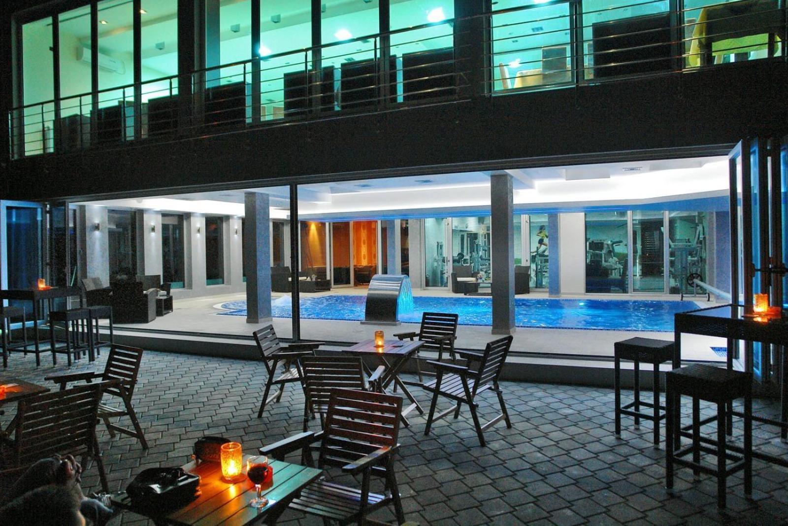 Hotel Golf Luxury Kruševac Kültér fotó