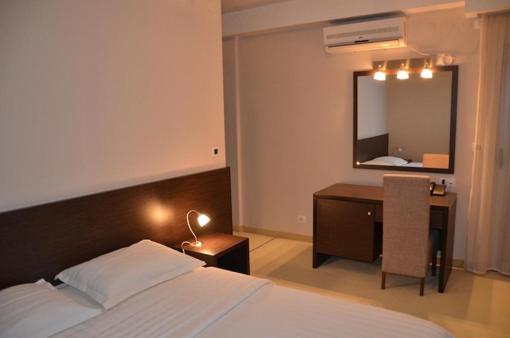 Hotel Golf Luxury Kruševac Kültér fotó